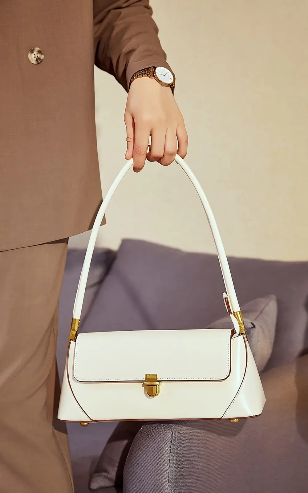 Premium white cowhide baguette handbag with detachable strap