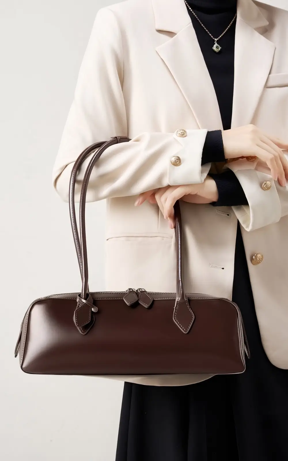 Bordeaux leather baguette bag with structured silhouette – Hoclin collection