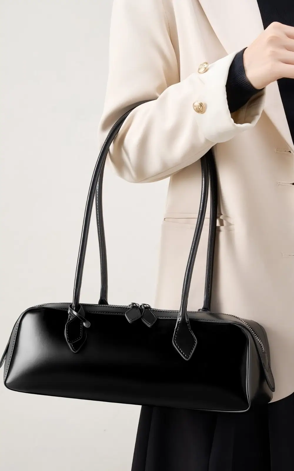 Premium black leather shoulder bag with minimalist design – Hoclin Élan