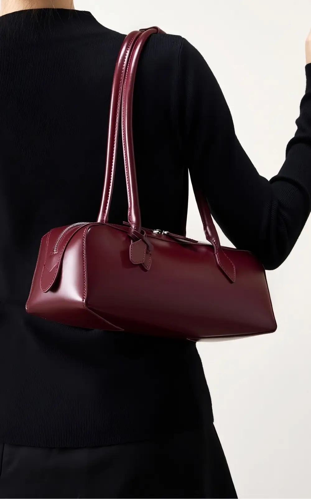 Classic leather baguette shoulder bag for women – premium French design
