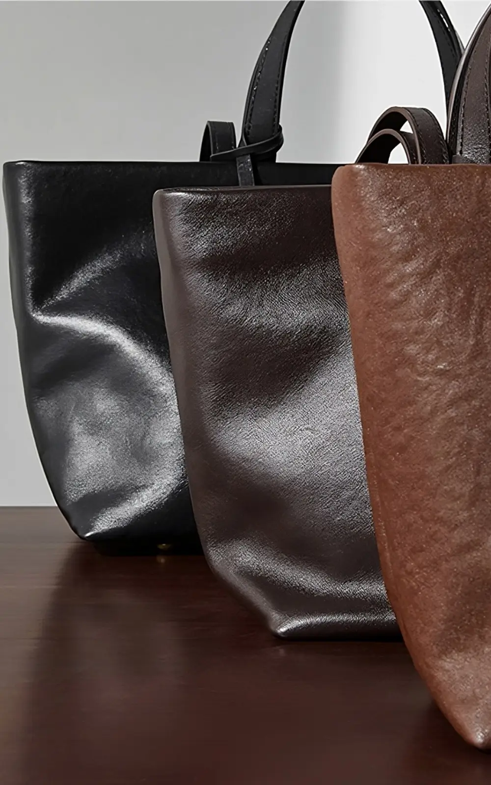 High-quality Italian leather purse with brushed gold fittings