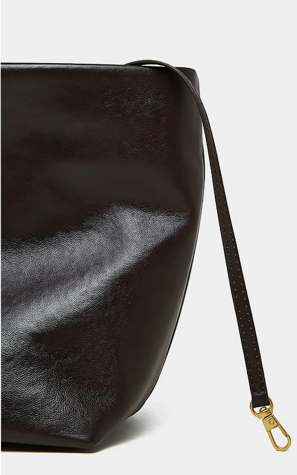 Premium leather shoulder bag with detachable strap