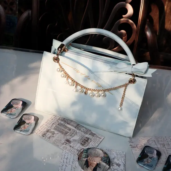 Pearl Chain Detail on White Ita Bag Pearl Chain Detail on White Ita Bag