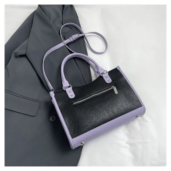 Back View of Ita Bag with Zipper Pocket